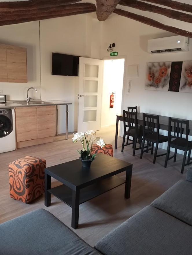 Apartamentos "El Balconico" Arguedas Exteriör bild