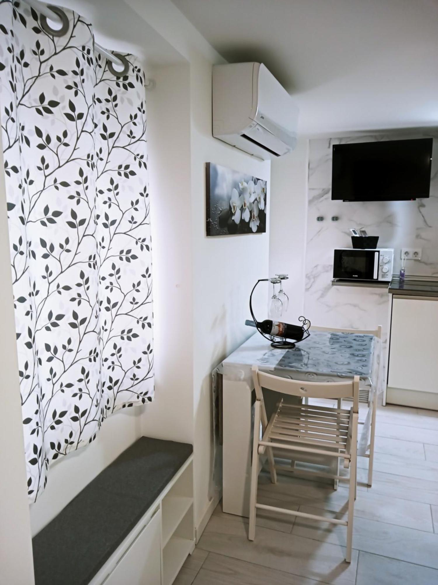 Apartamentos "El Balconico" Arguedas Exteriör bild